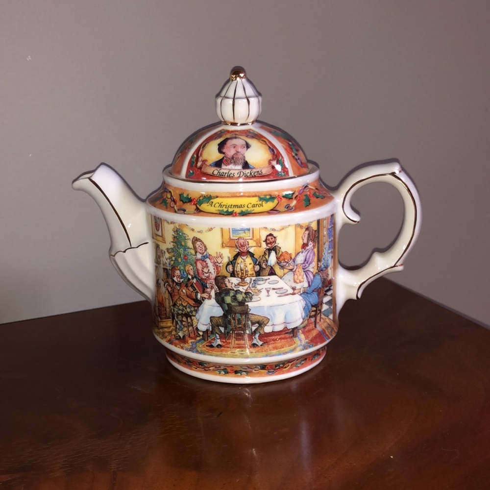 Charles Dickens Christmas Carol teapot